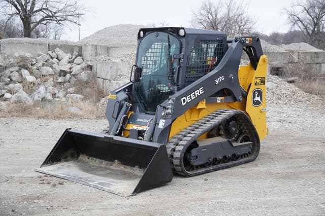 Image of John Deere 317G equipment image 3