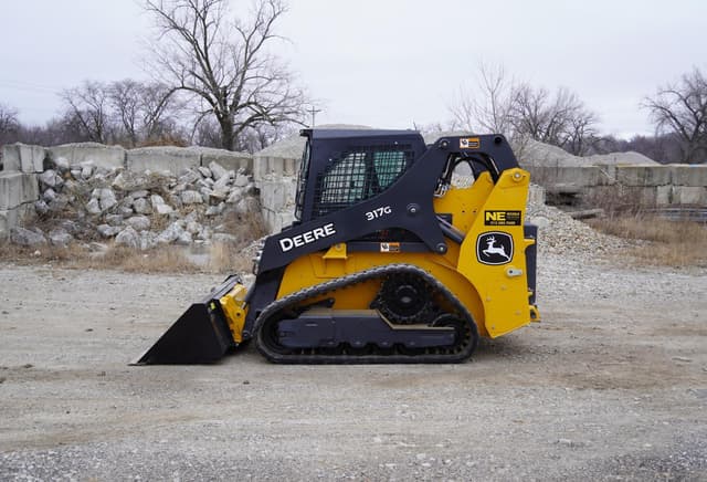 Image of John Deere 317G equipment image 1