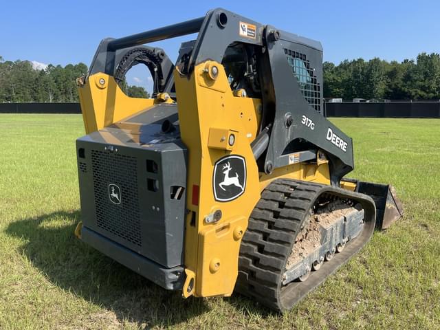 Image of John Deere 317G equipment image 4