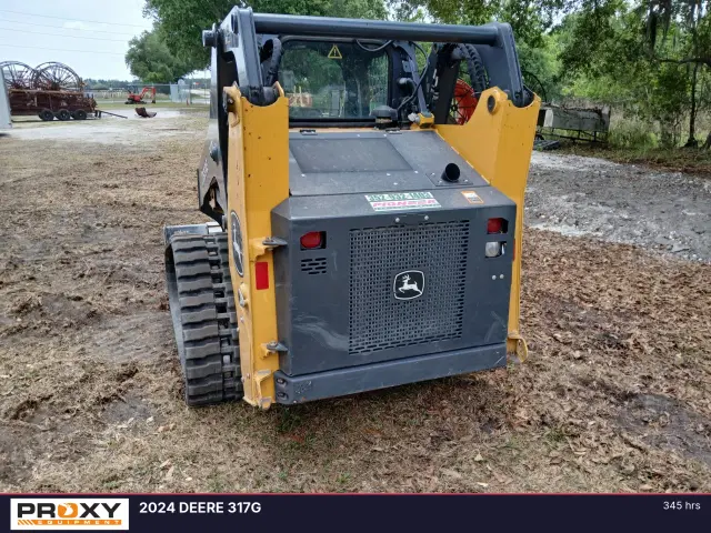 Image of John Deere 317G equipment image 1