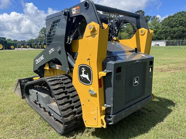 Image of John Deere 317G equipment image 2