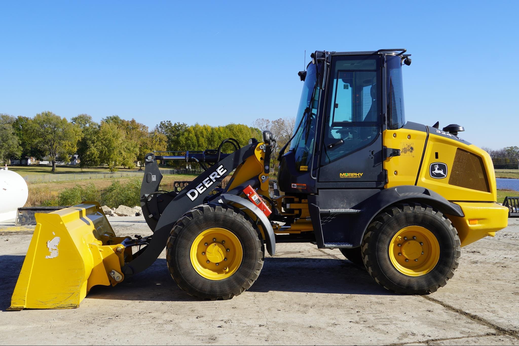 Main image John Deere 324P