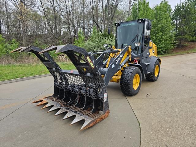 Image of John Deere 324P equipment image 1