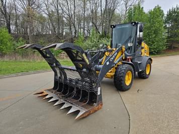 Main image John Deere 324P