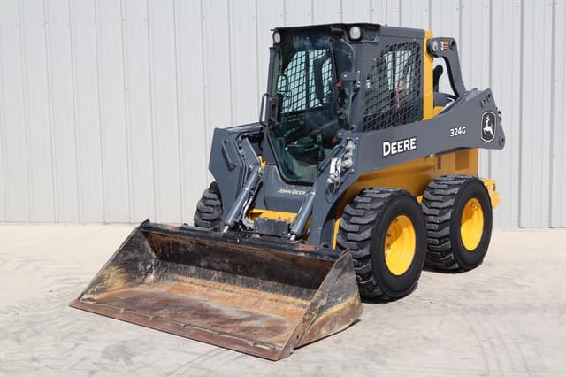 Image of John Deere 324G equipment image 2