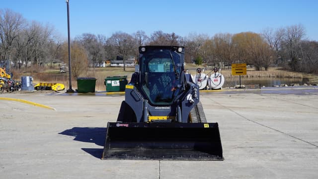 Image of John Deere 325G equipment image 3