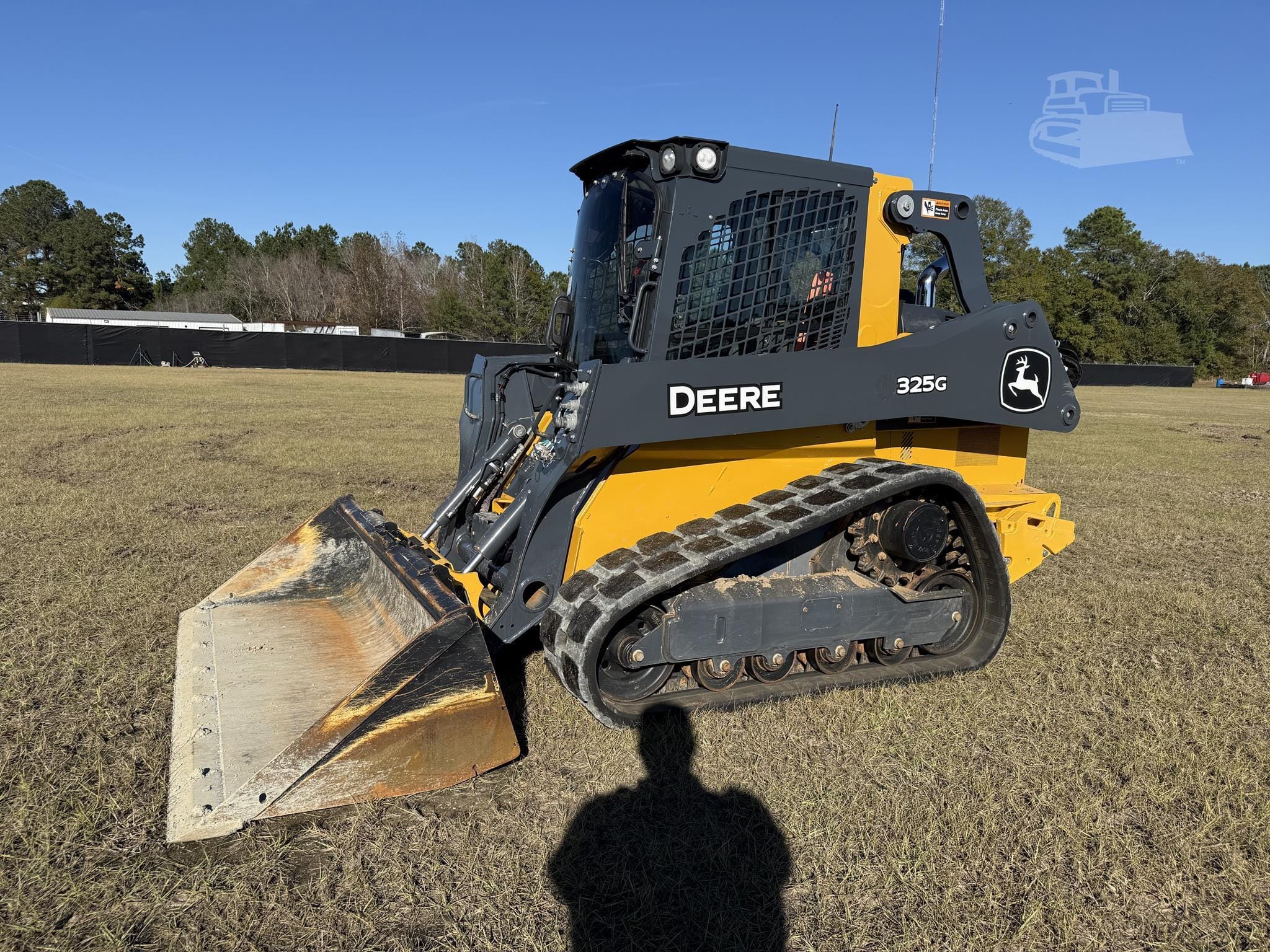 2024 John Deere 325G Equipment Image0