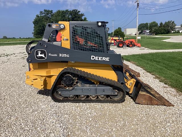 Image of John Deere 325G equipment image 1
