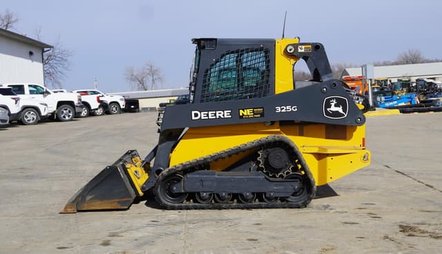 Image of John Deere 325G equipment image 1