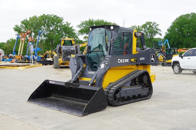 Image of John Deere 325G equipment image 1