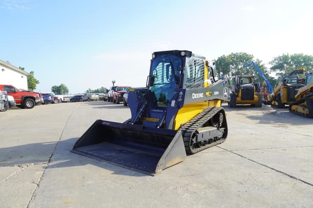 Image of John Deere 325G equipment image 1