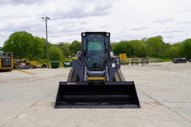 Image of John Deere 325G equipment image 2
