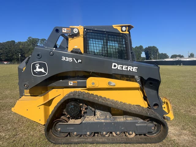 Image of John Deere 335P equipment image 4