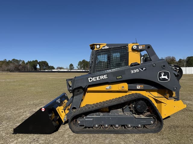 Image of John Deere 335P equipment image 1