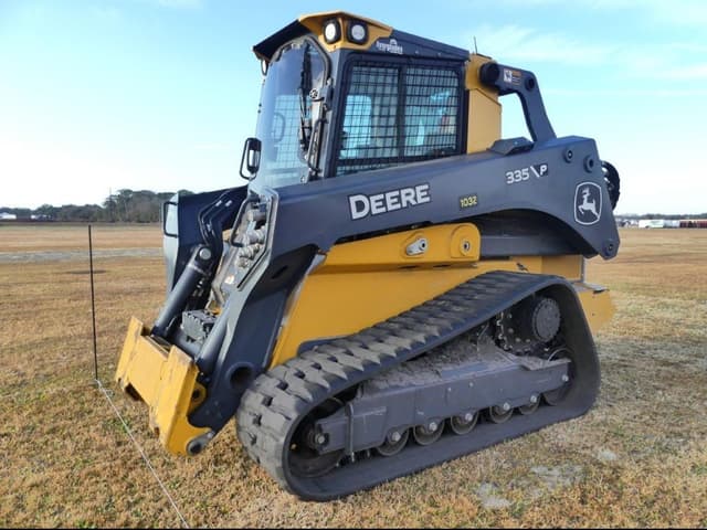 Image of John Deere 335P equipment image 1
