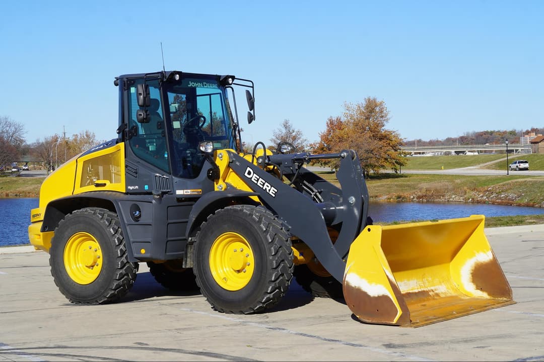 Image of John Deere 344P Image 1