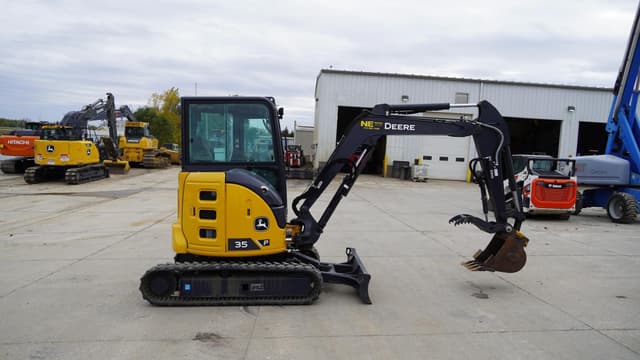 Image of John Deere 35P equipment image 3