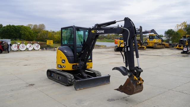 Image of John Deere 35P equipment image 2