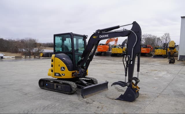 Image of John Deere 35P equipment image 4