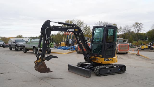 Image of John Deere 35P equipment image 2