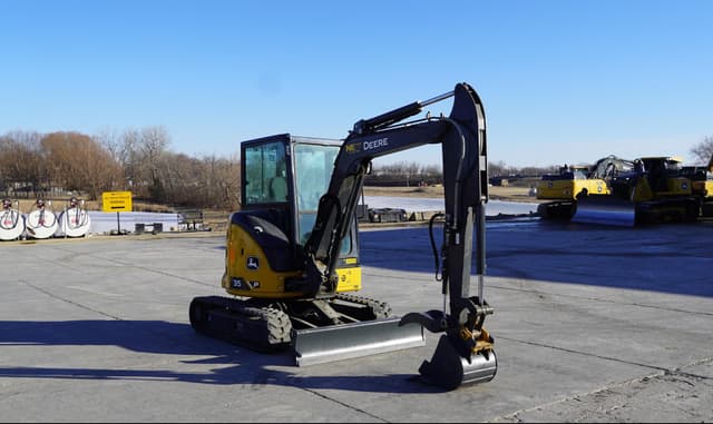 Image of John Deere 35P equipment image 4