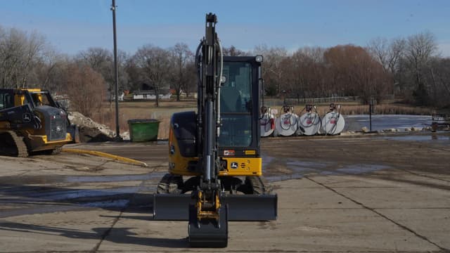 Image of John Deere 35P equipment image 3