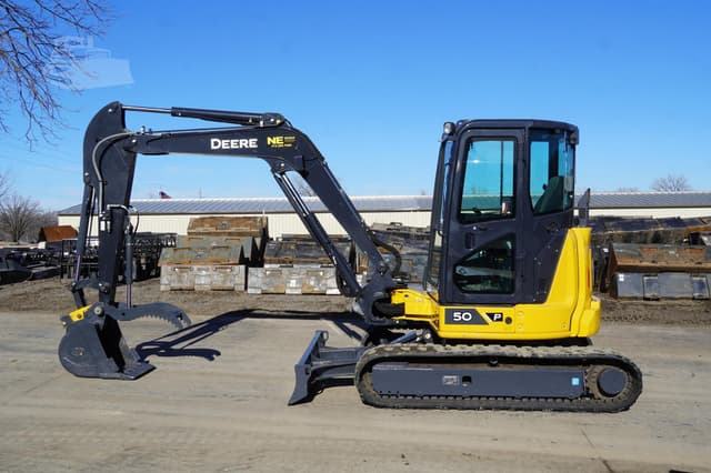 Image of John Deere 50P equipment image 3