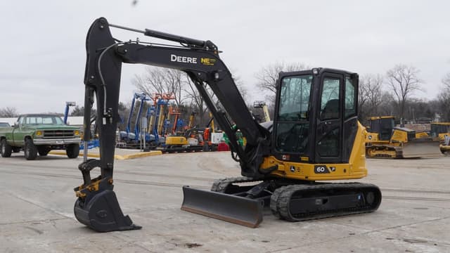 Image of John Deere 60P equipment image 2