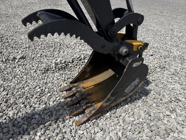 Image of John Deere 60P equipment image 2