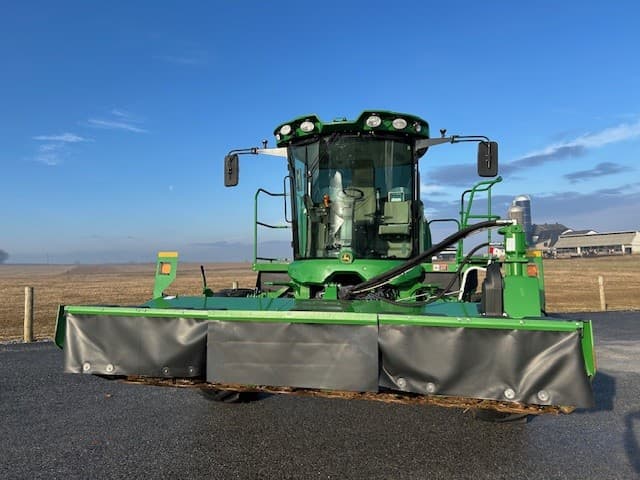 Image of John Deere W200M equipment image 4