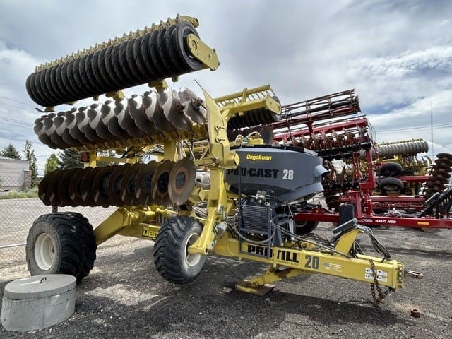 Degelman Undetermined Equipment Image0