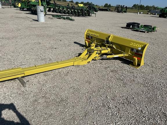 Image of Degelman 3500 equipment image 3
