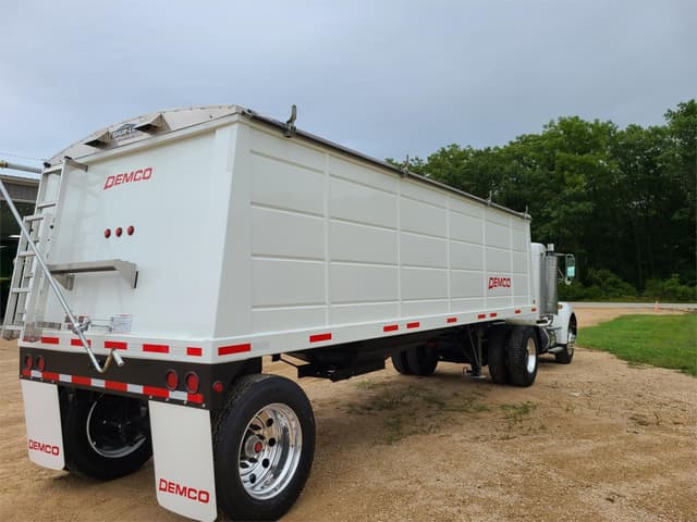 Image of Demco Grain Trailer equipment image 3