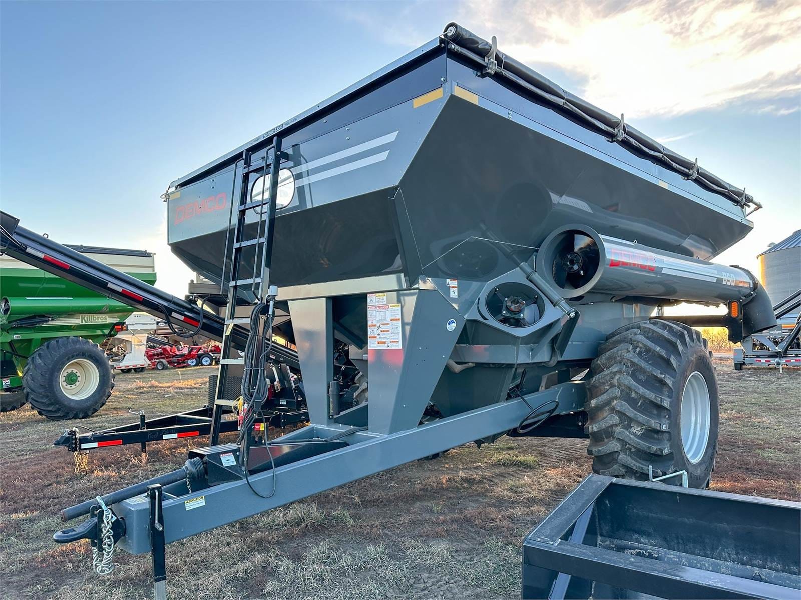 2024 Demco 850 Equipment Image0