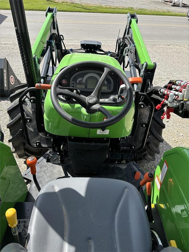 Image of Deutz-Fahr 4065E Keyline equipment image 2