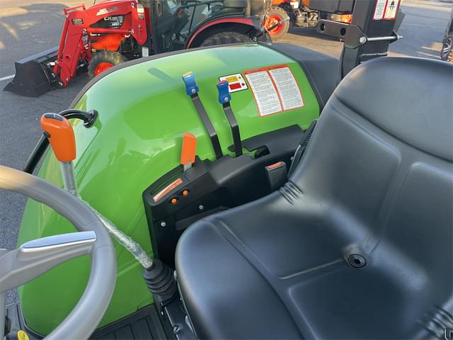 Image of Deutz-Fahr 4080E equipment image 3