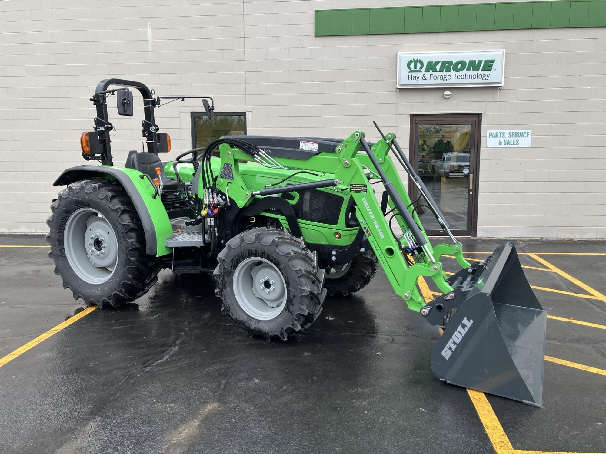 2024 Deutz-Fahr 4080E Equipment Image0
