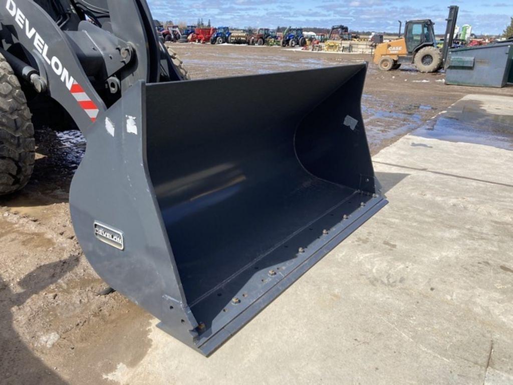 Image of Develon 3.5yd Bucket Image 0