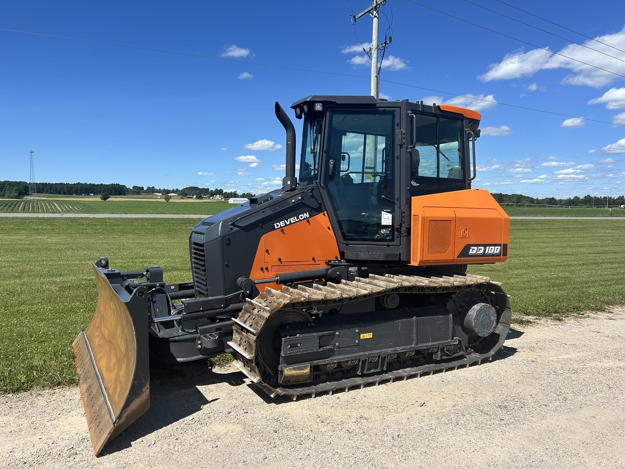 2024 Develon DD100 Equipment Image0