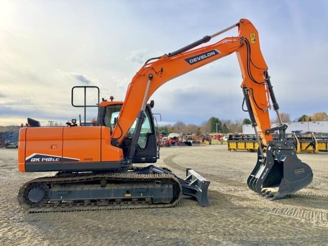 Image of Develon DX140LC-7K equipment image 1