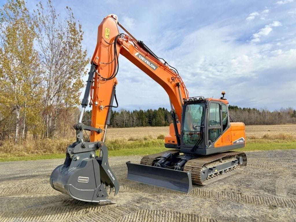 2024 Develon DX140LC-7K Equipment Image0