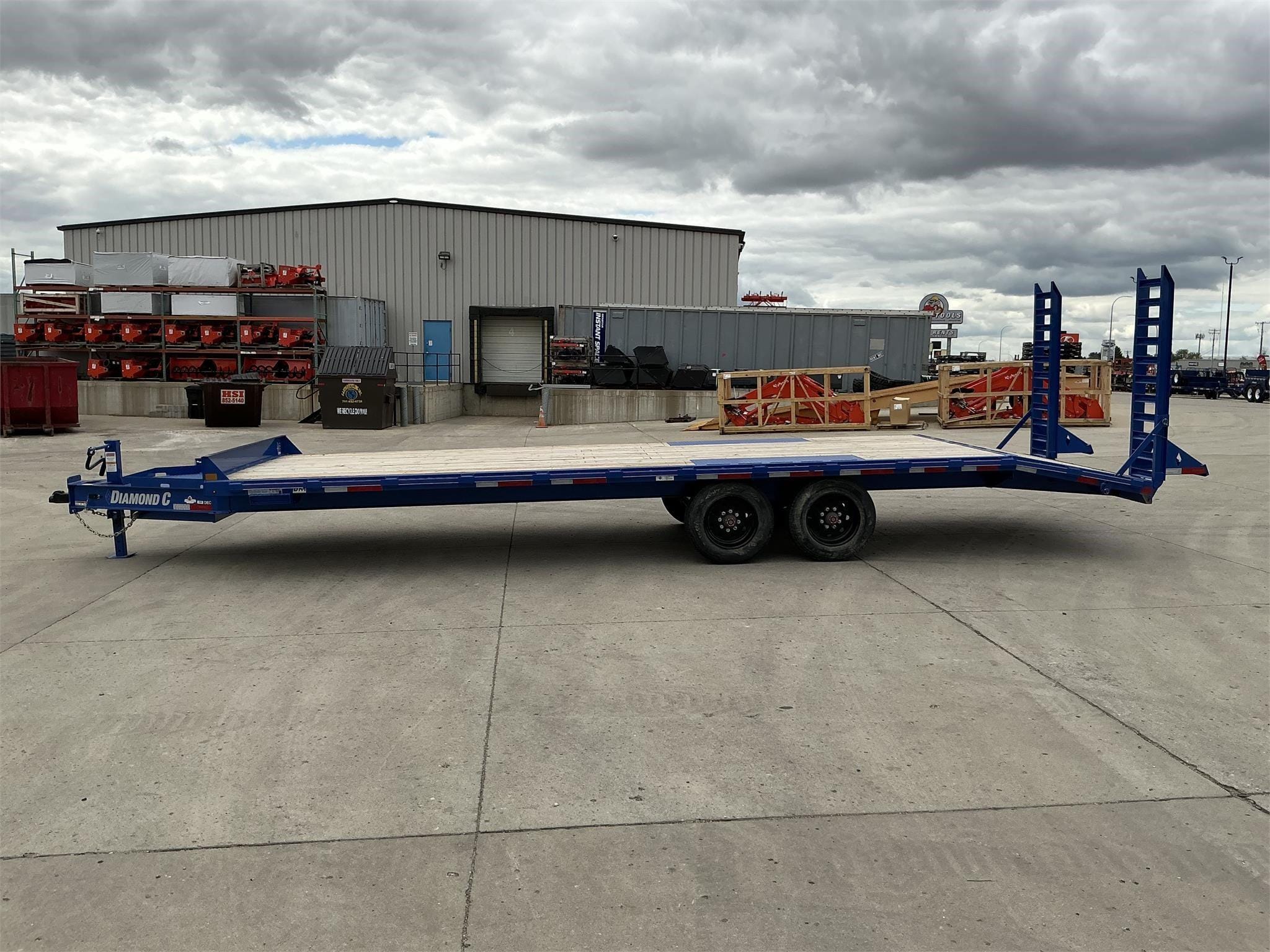 2024 Diamond C DEC Equipment Image0