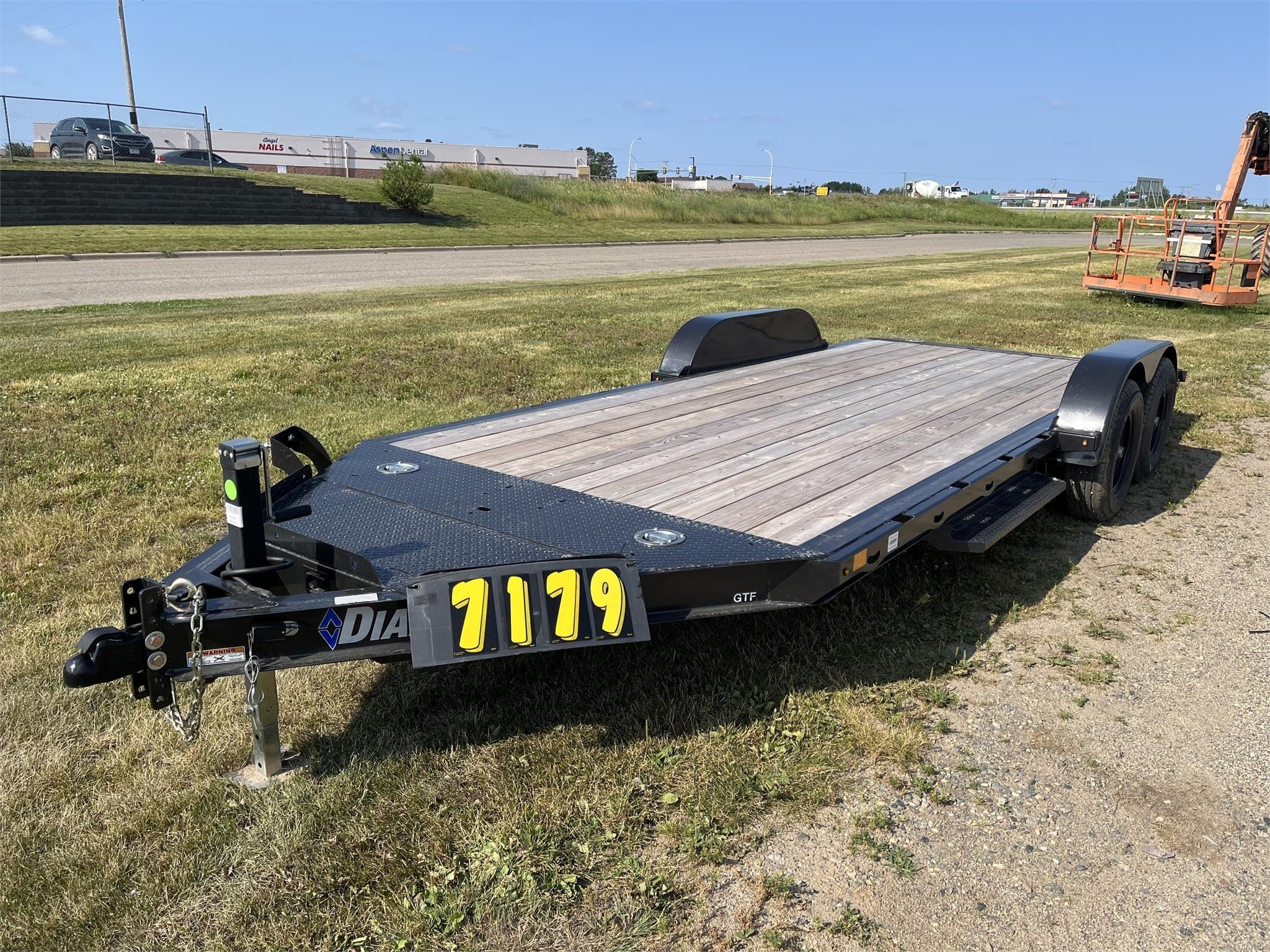 2024 Diamond C GTF Equipment Image0