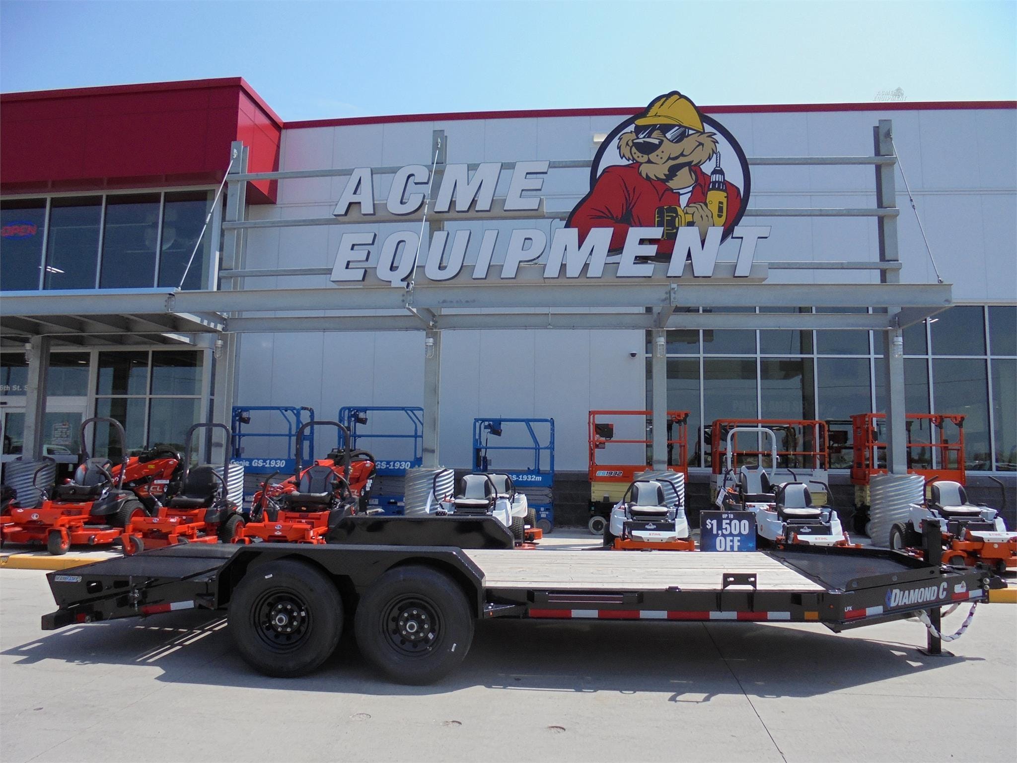 2024 Diamond C LPX Equipment Image0