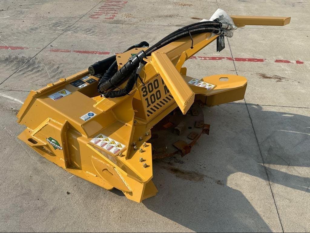 2024 Diamond Mowers FBS048 Equipment Image0