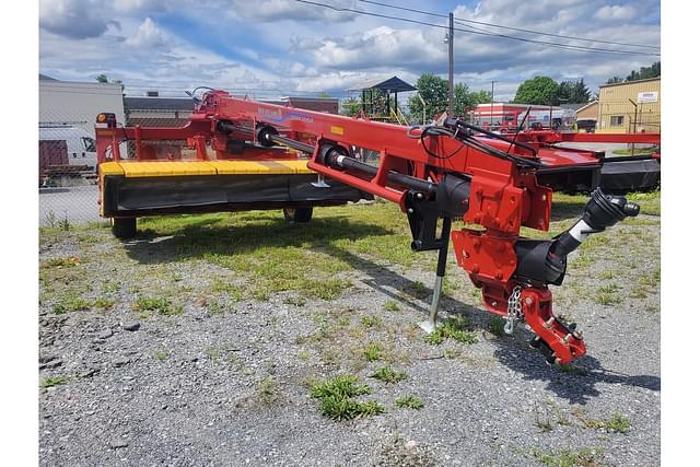 Image of New Holland 312 Plus equipment image 3
