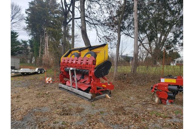 Image of New Holland 312 Plus equipment image 1