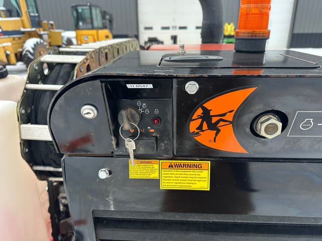 Image of Ditch Witch JT10 equipment image 4