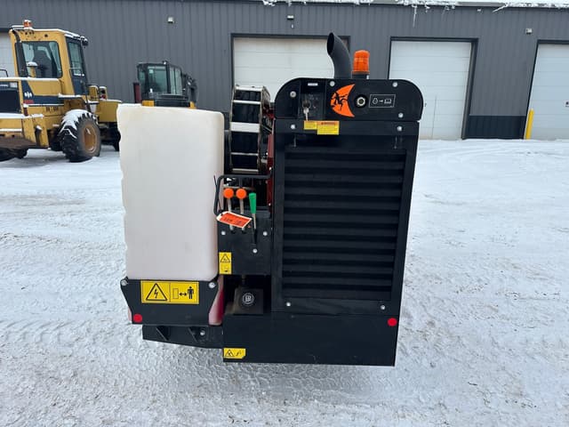 Image of Ditch Witch JT10 equipment image 3