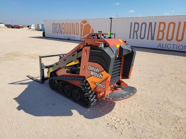 Image of Ditch Witch SK1050 equipment image 2